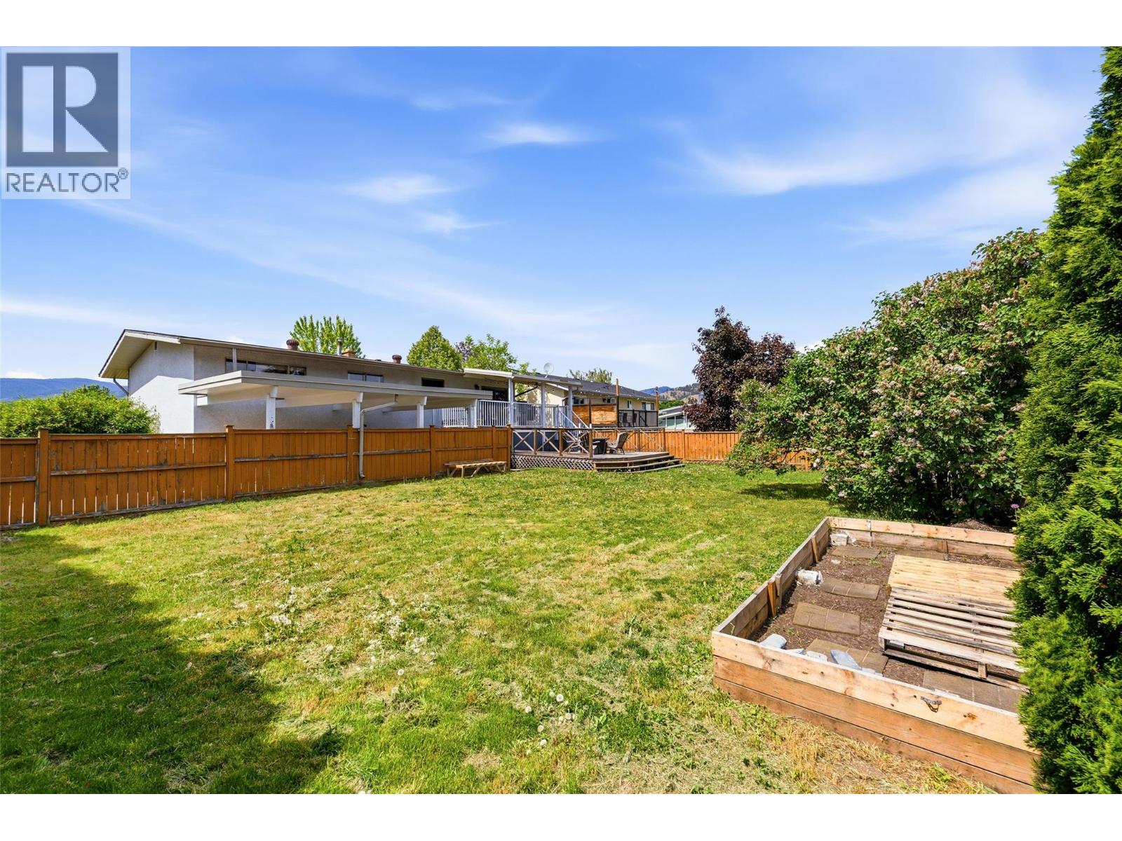 1394 Lombardy Square