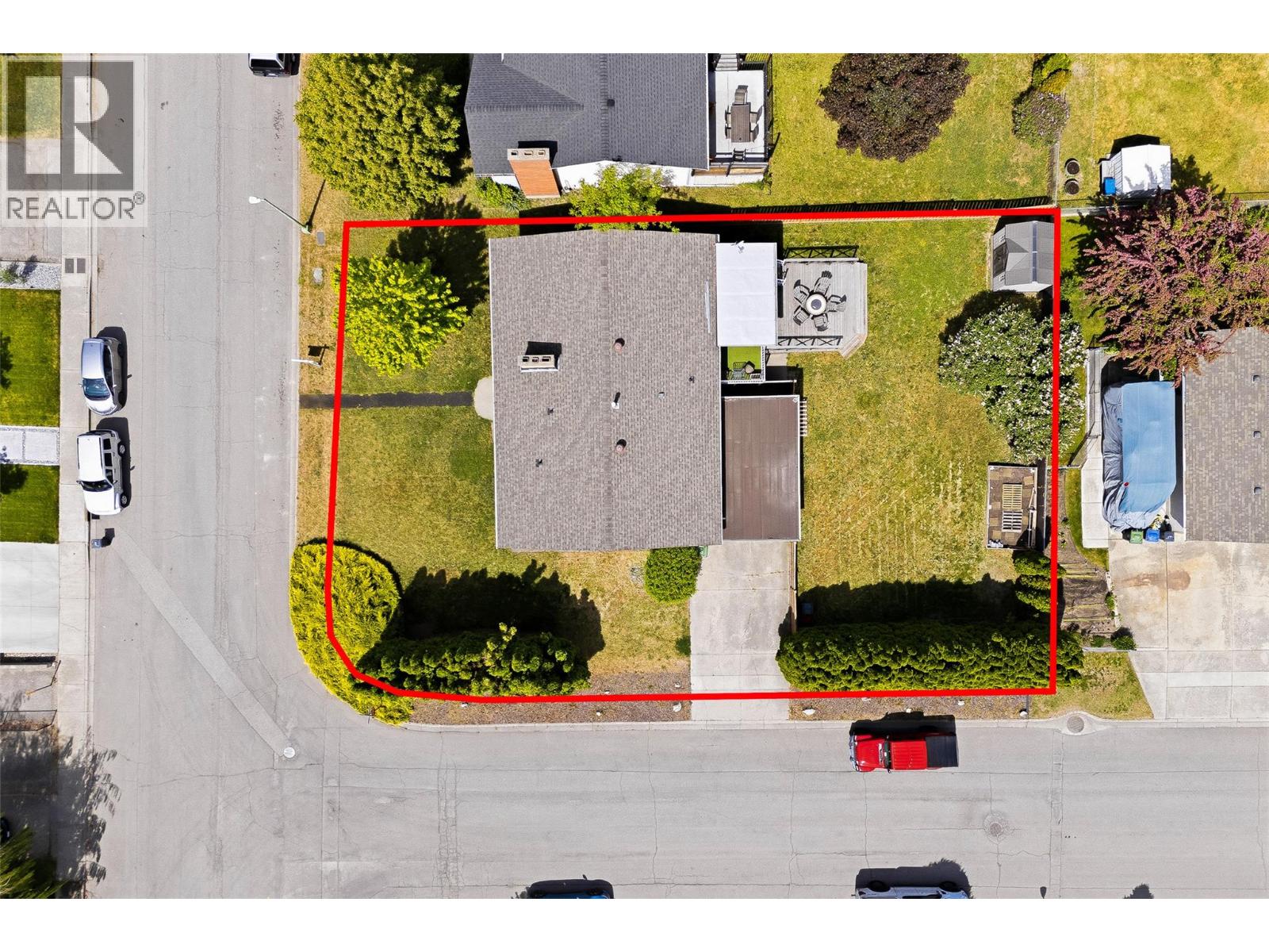 1394 Lombardy Square