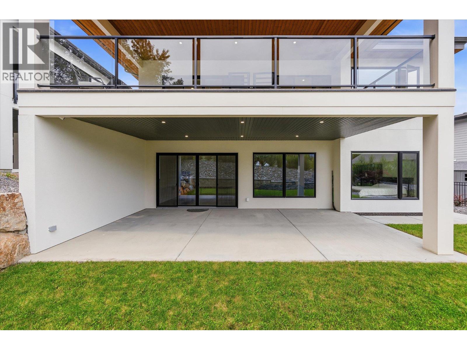 10285 Beacon Hill Drive