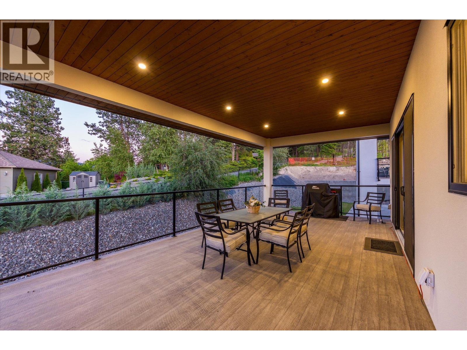 10285 Beacon Hill Drive