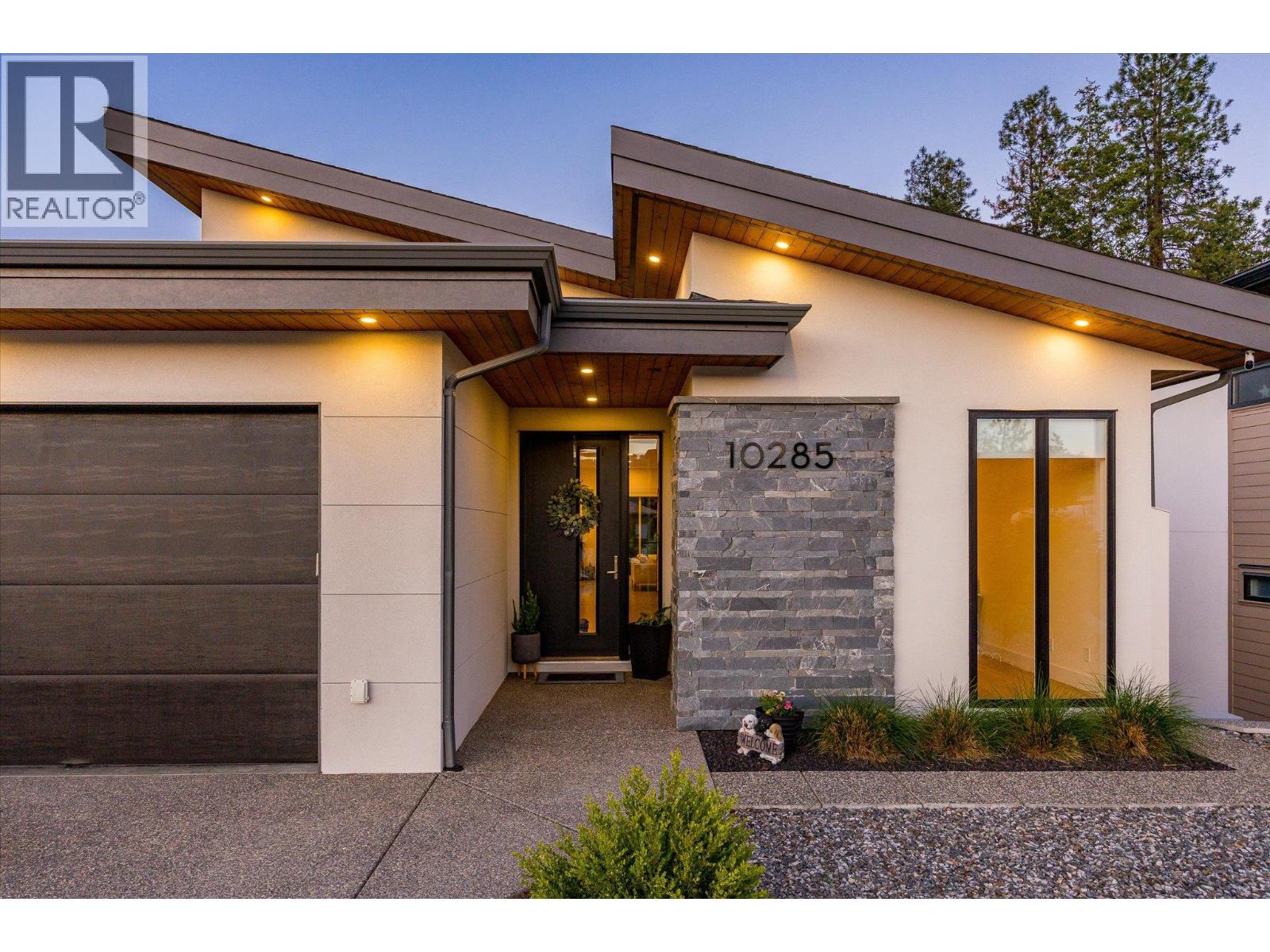 10285 Beacon Hill Drive