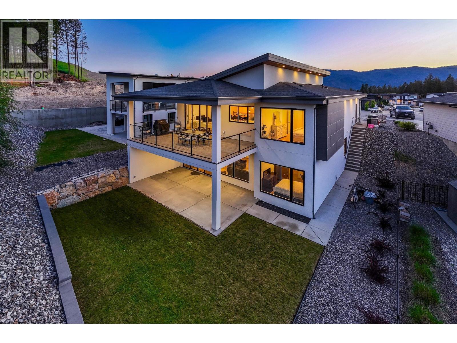 10285 Beacon Hill Drive