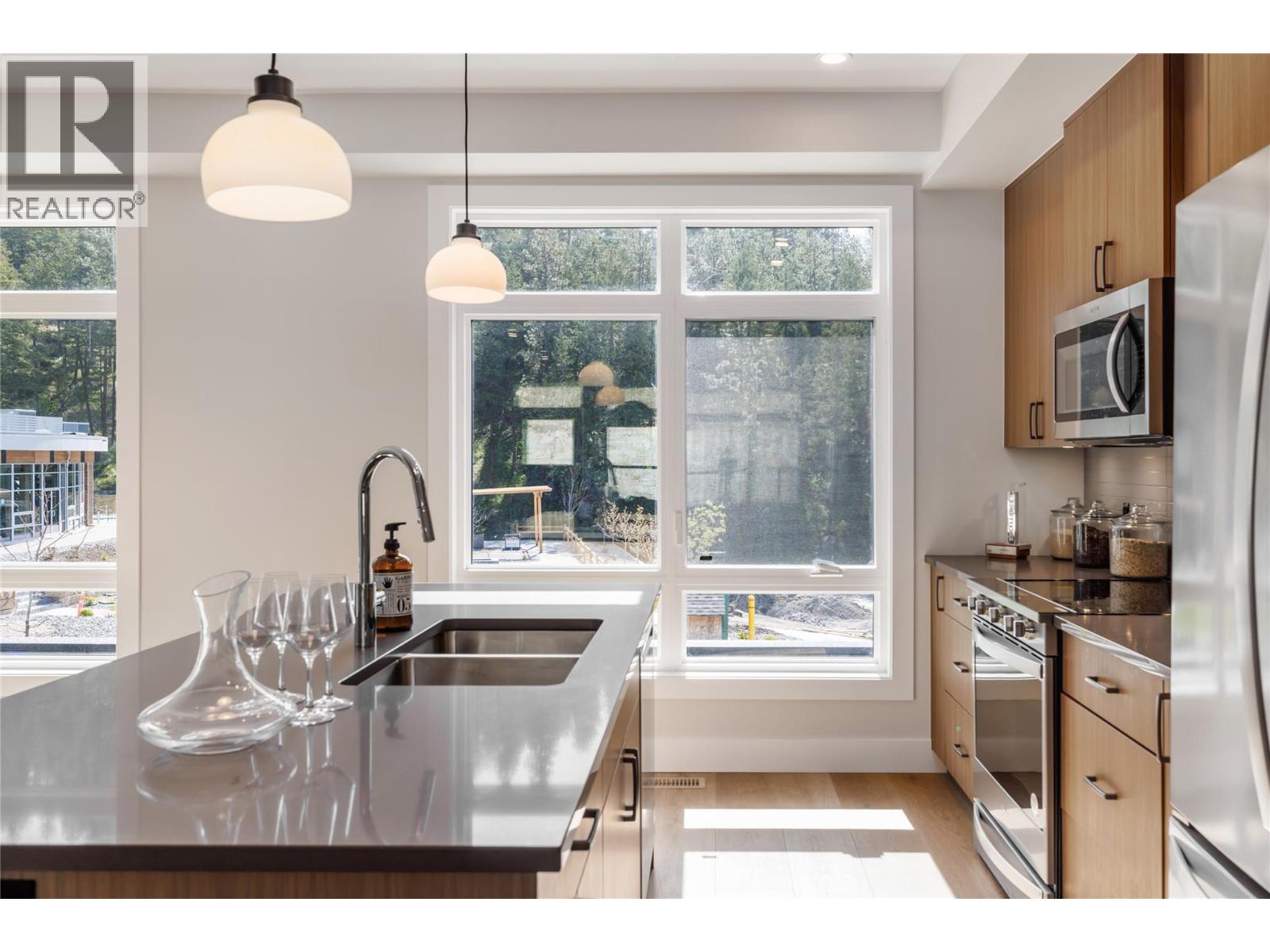 3425 Hilltown Drive Unit# 4