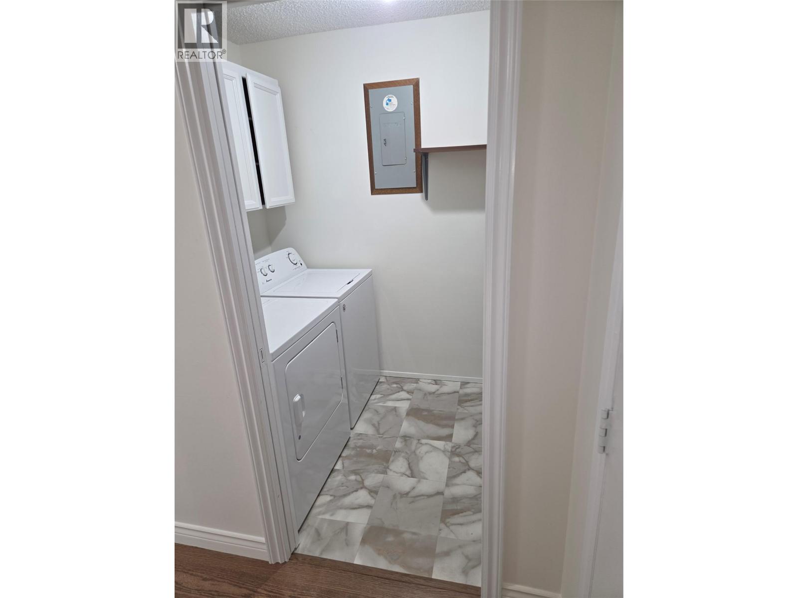 983 Bernard Avenue Unit# 206