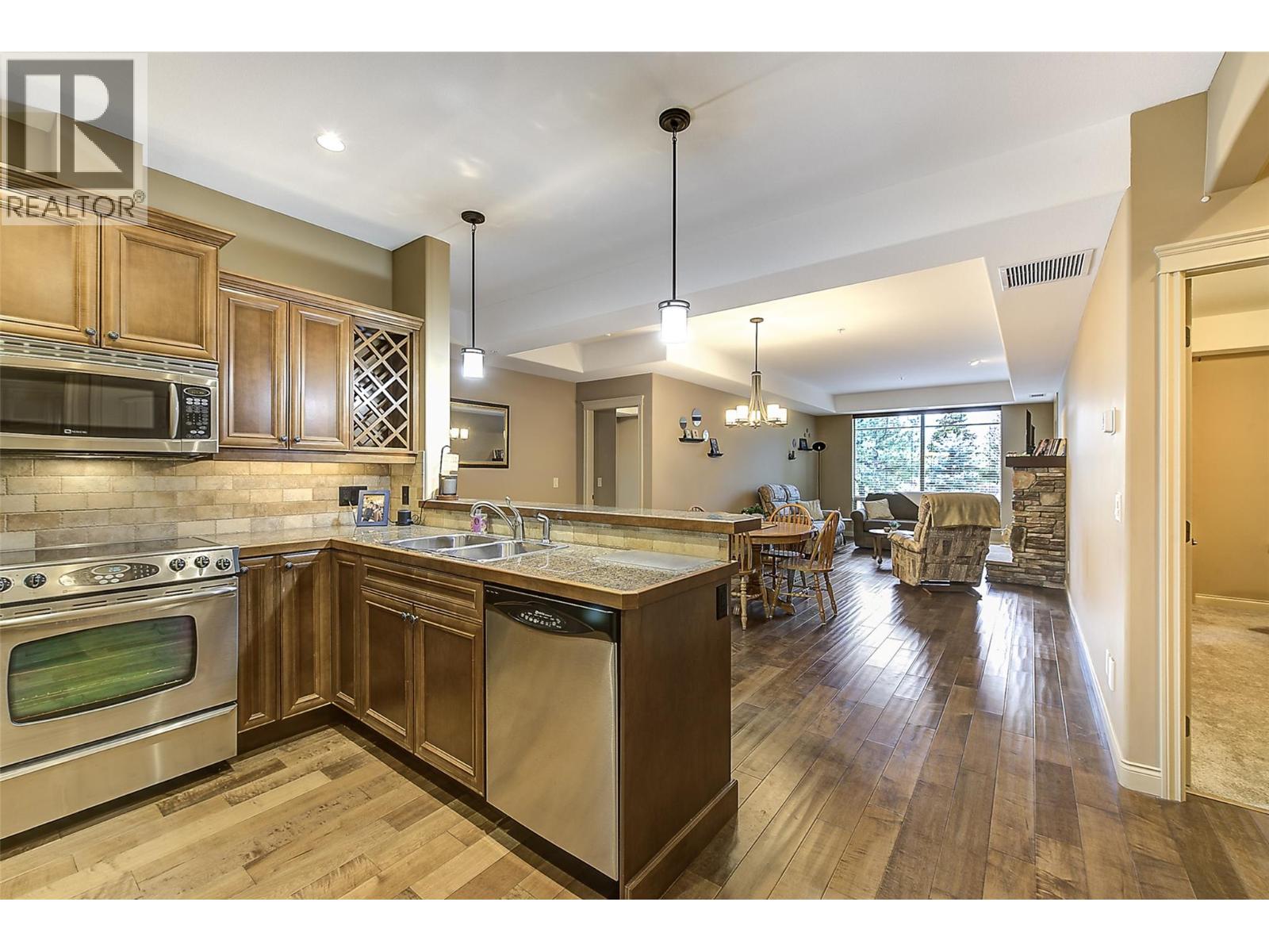 2760 Auburn Road Unit# 101