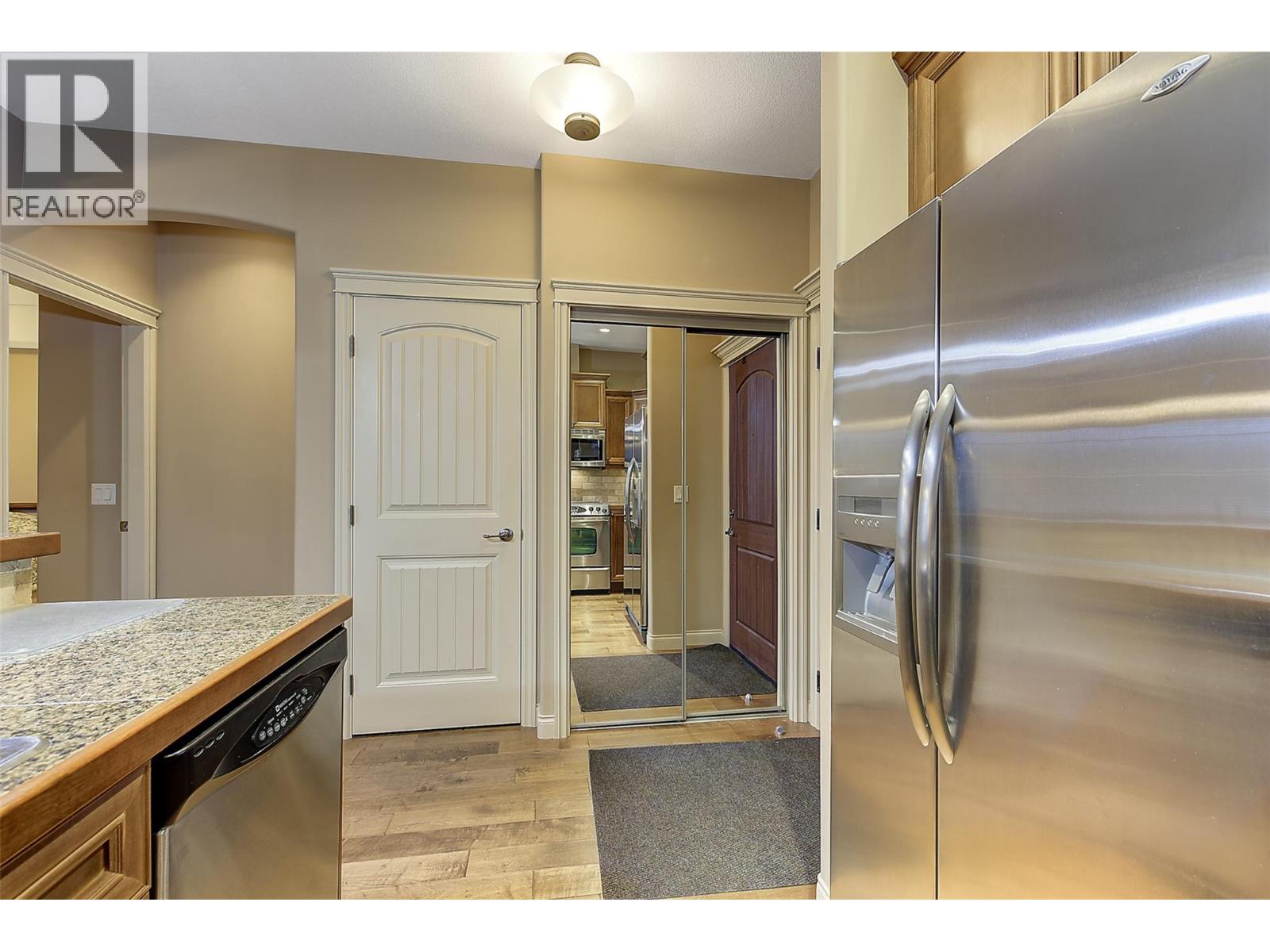 2760 Auburn Road Unit# 101