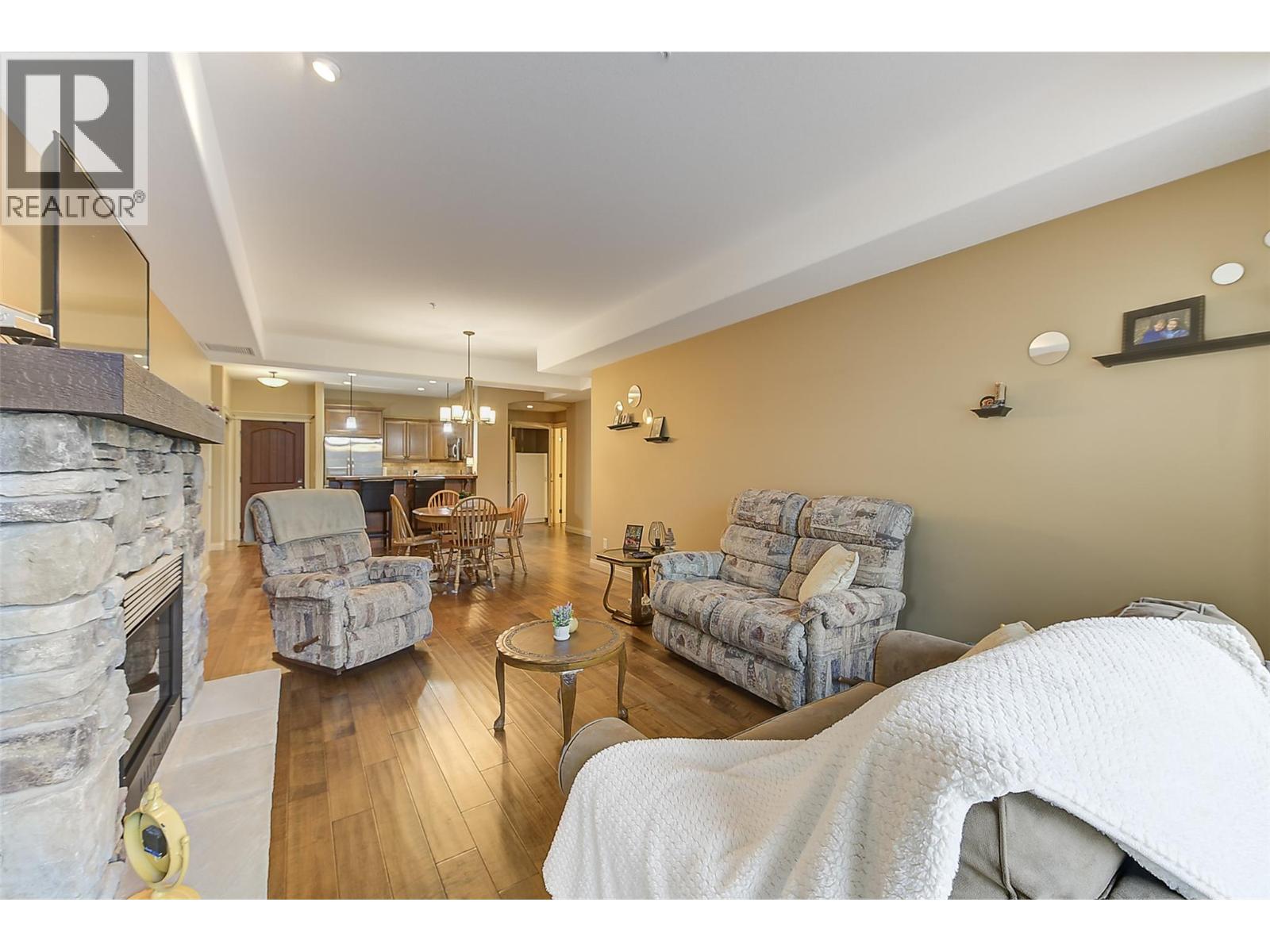 2760 Auburn Road Unit# 101