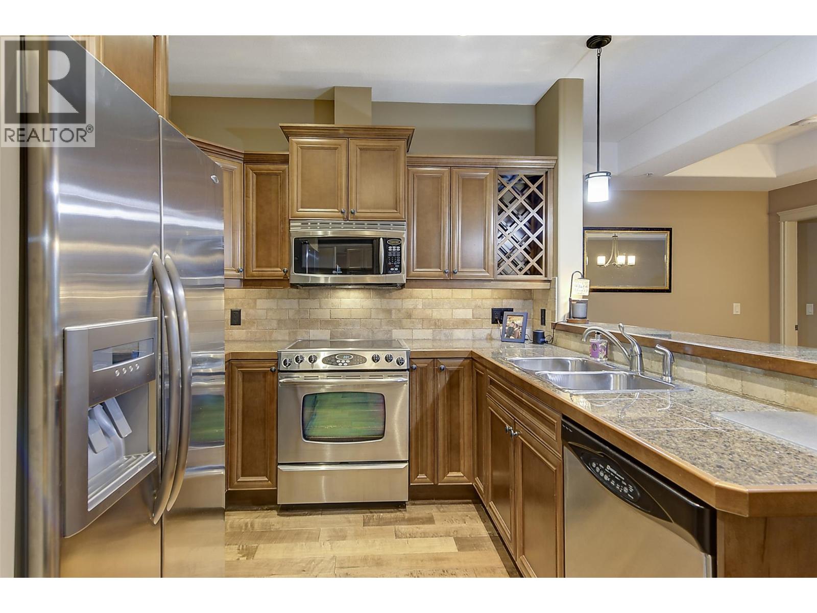 2760 Auburn Road Unit# 101