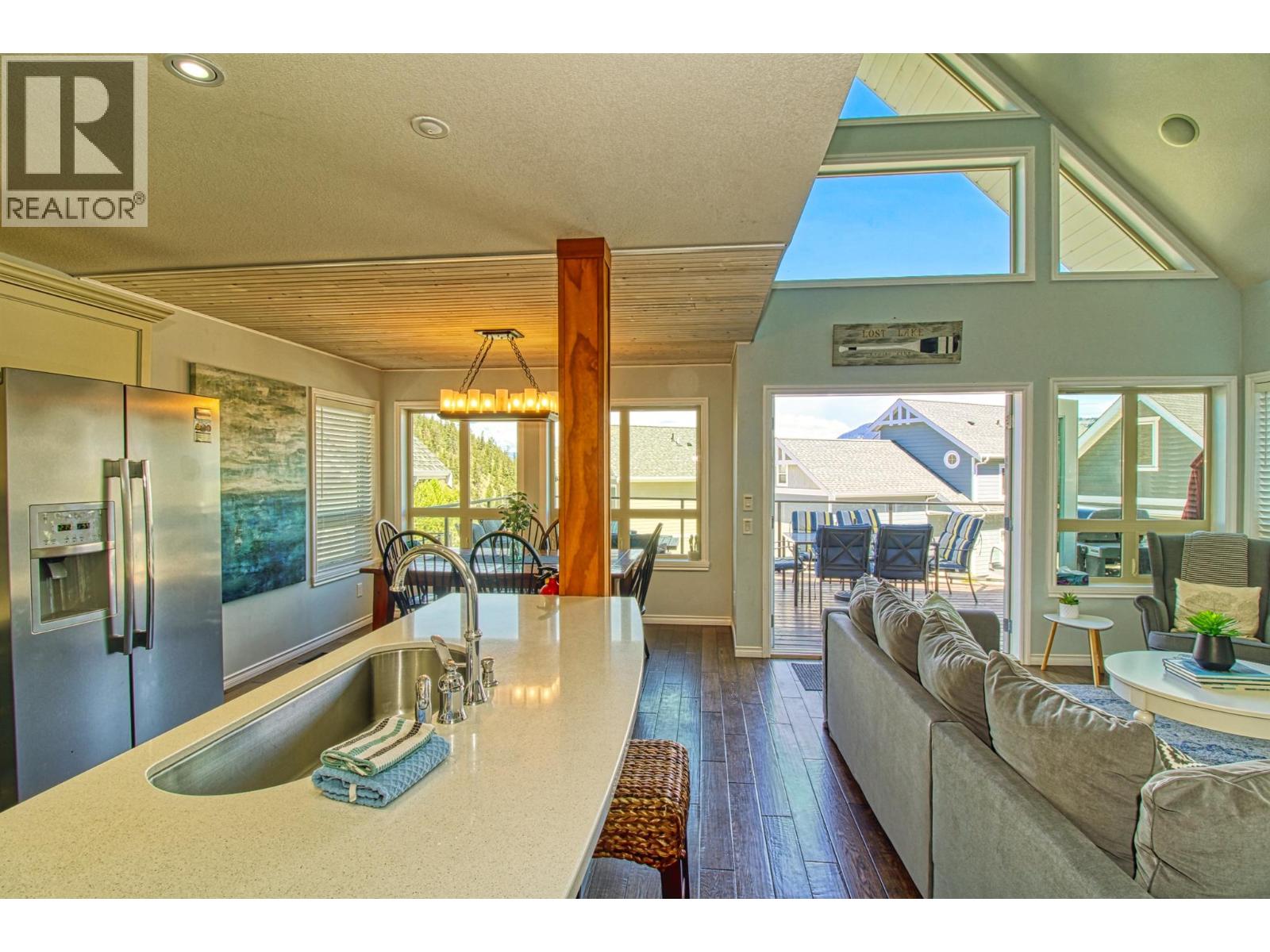 7001 Barcelona Drive Unit# 33