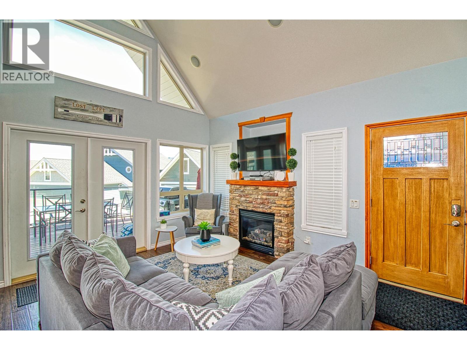 7001 Barcelona Drive Unit# 33