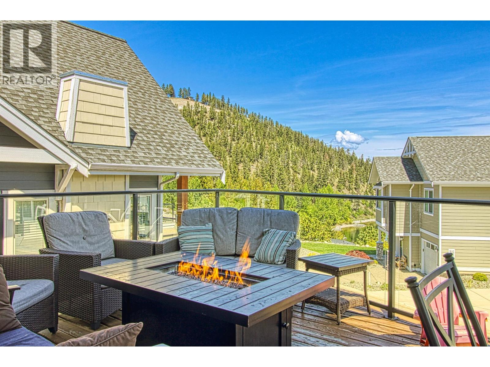 7001 Barcelona Drive Unit# 33