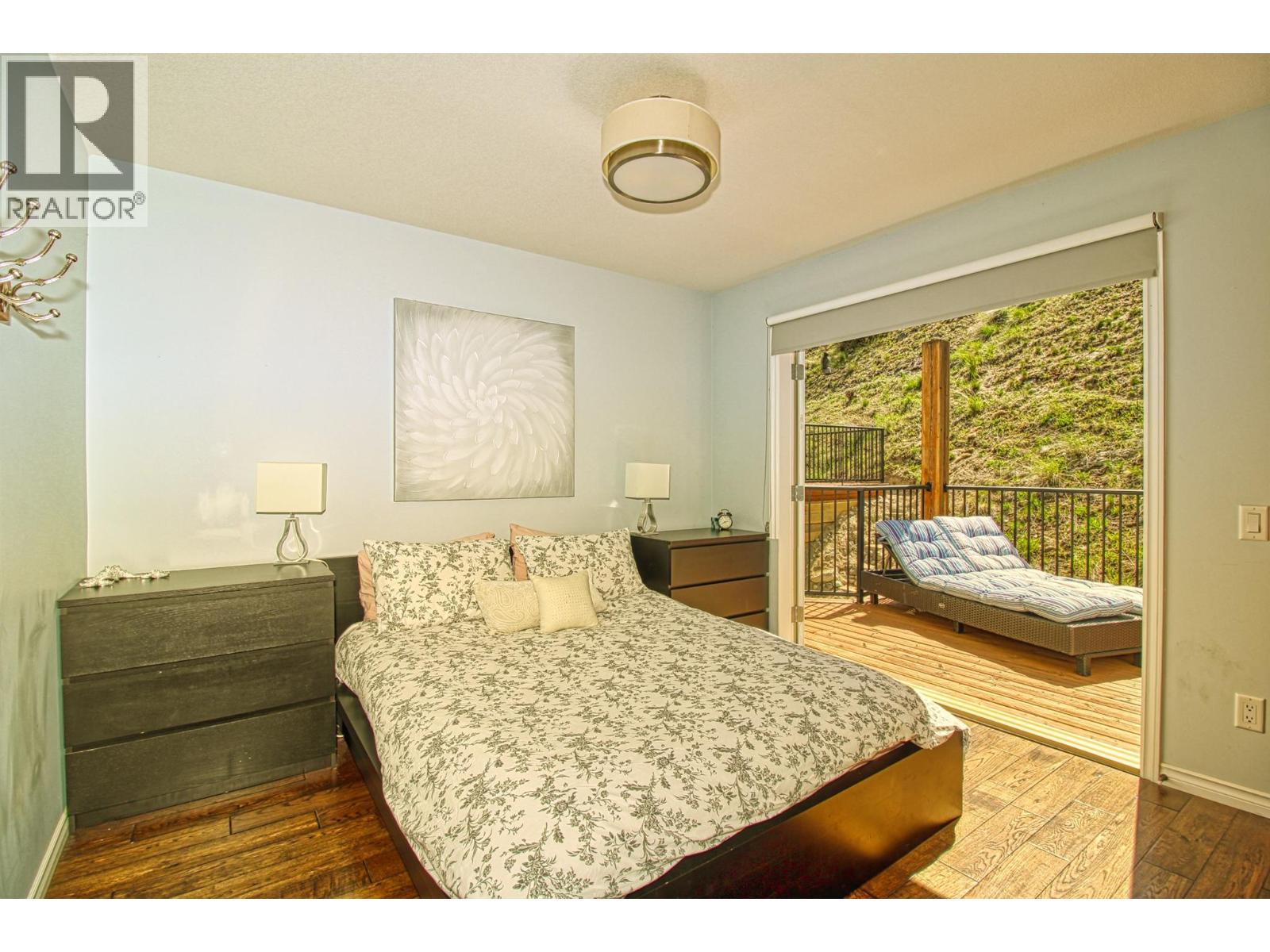 7001 Barcelona Drive Unit# 33