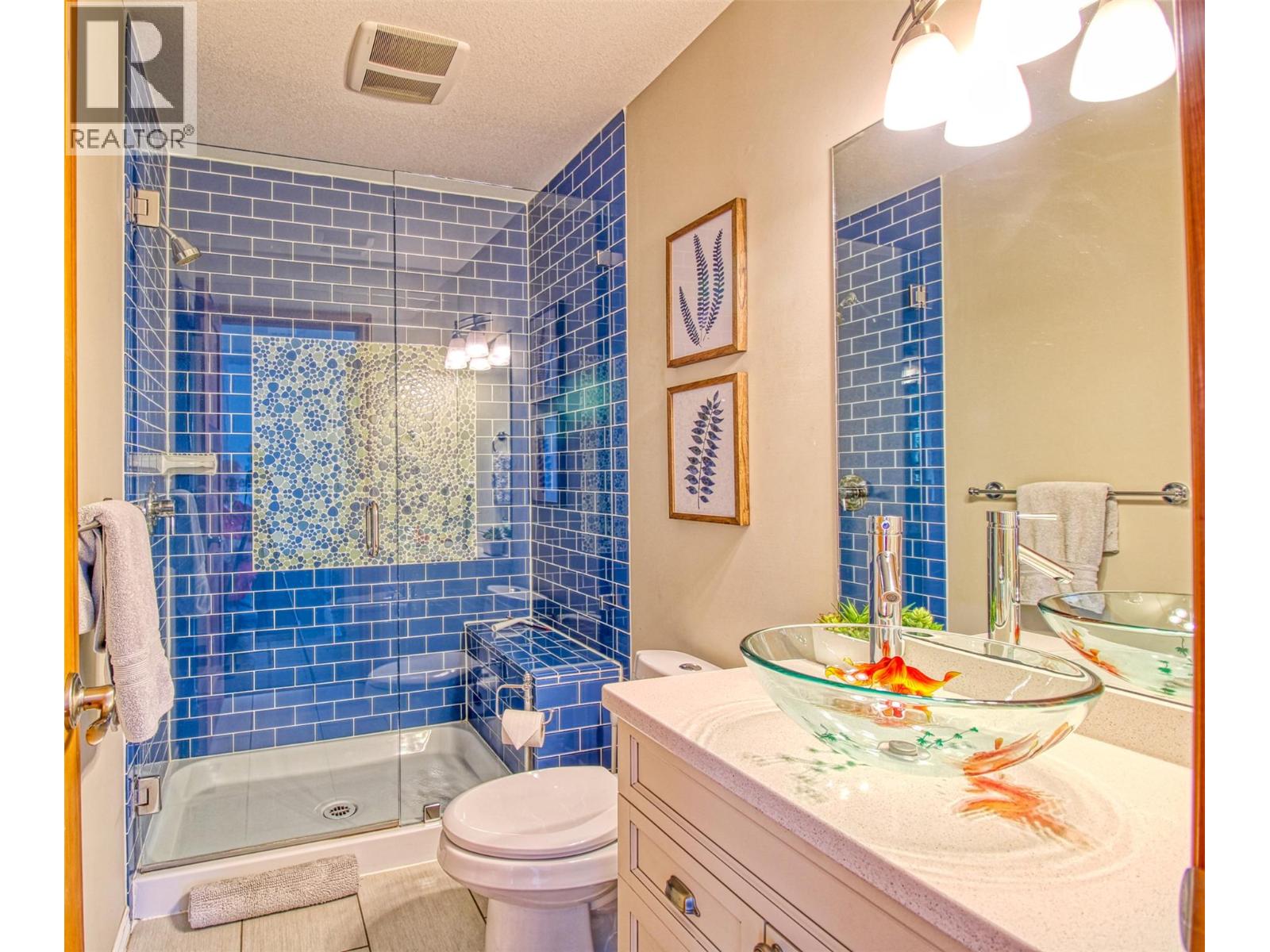 7001 Barcelona Drive Unit# 33