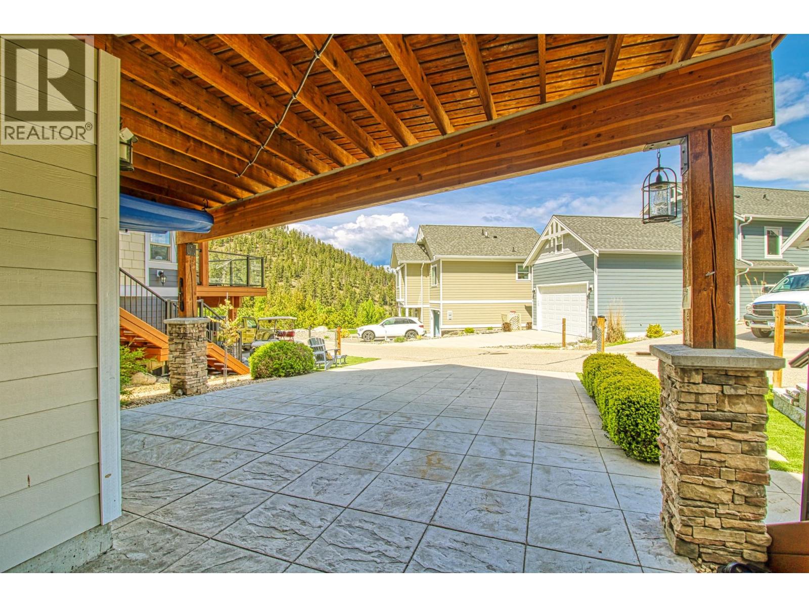 7001 Barcelona Drive Unit# 33