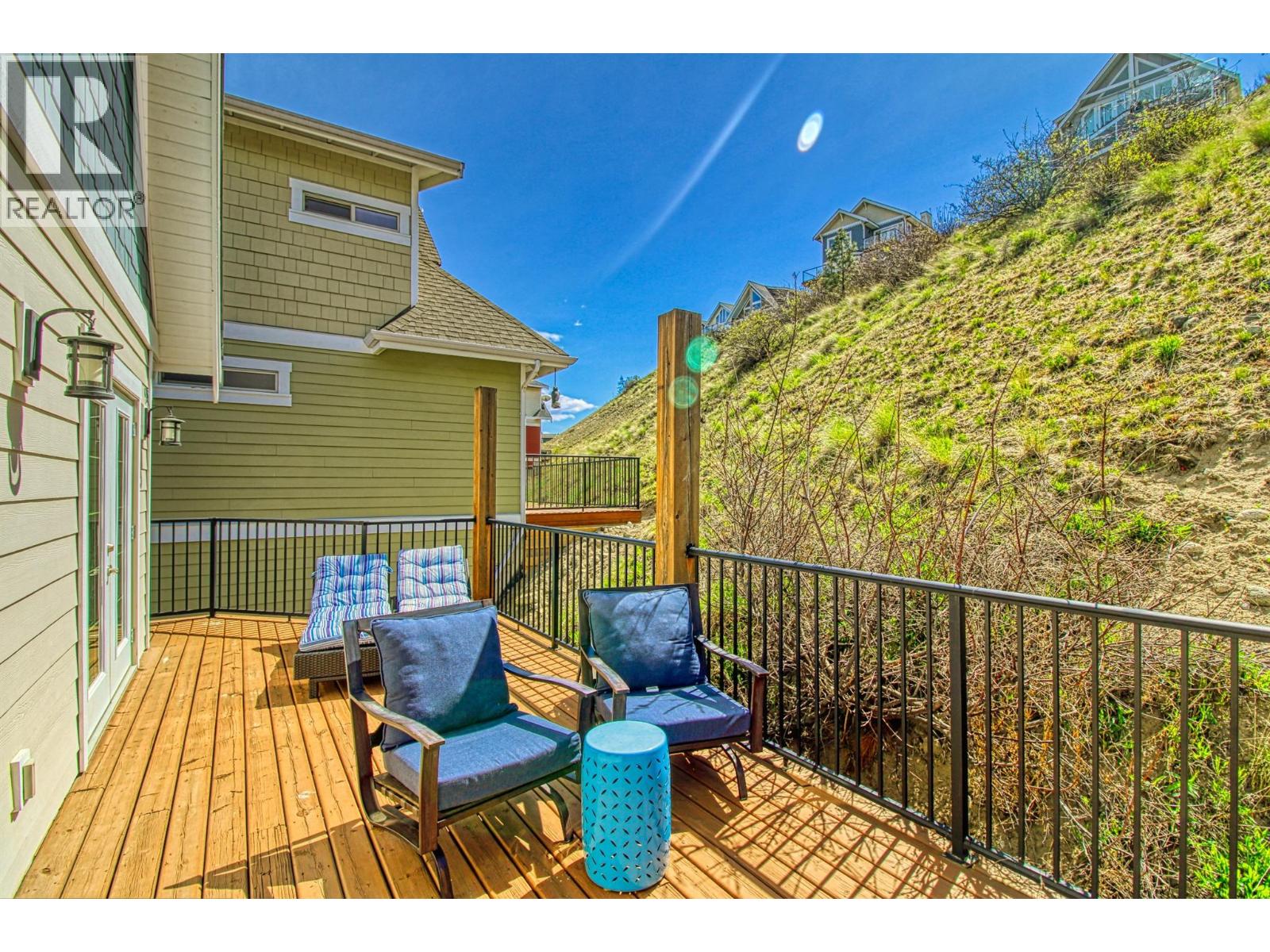 7001 Barcelona Drive Unit# 33
