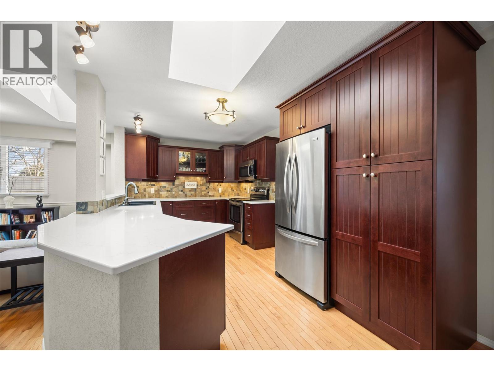 1384 NELSON Place