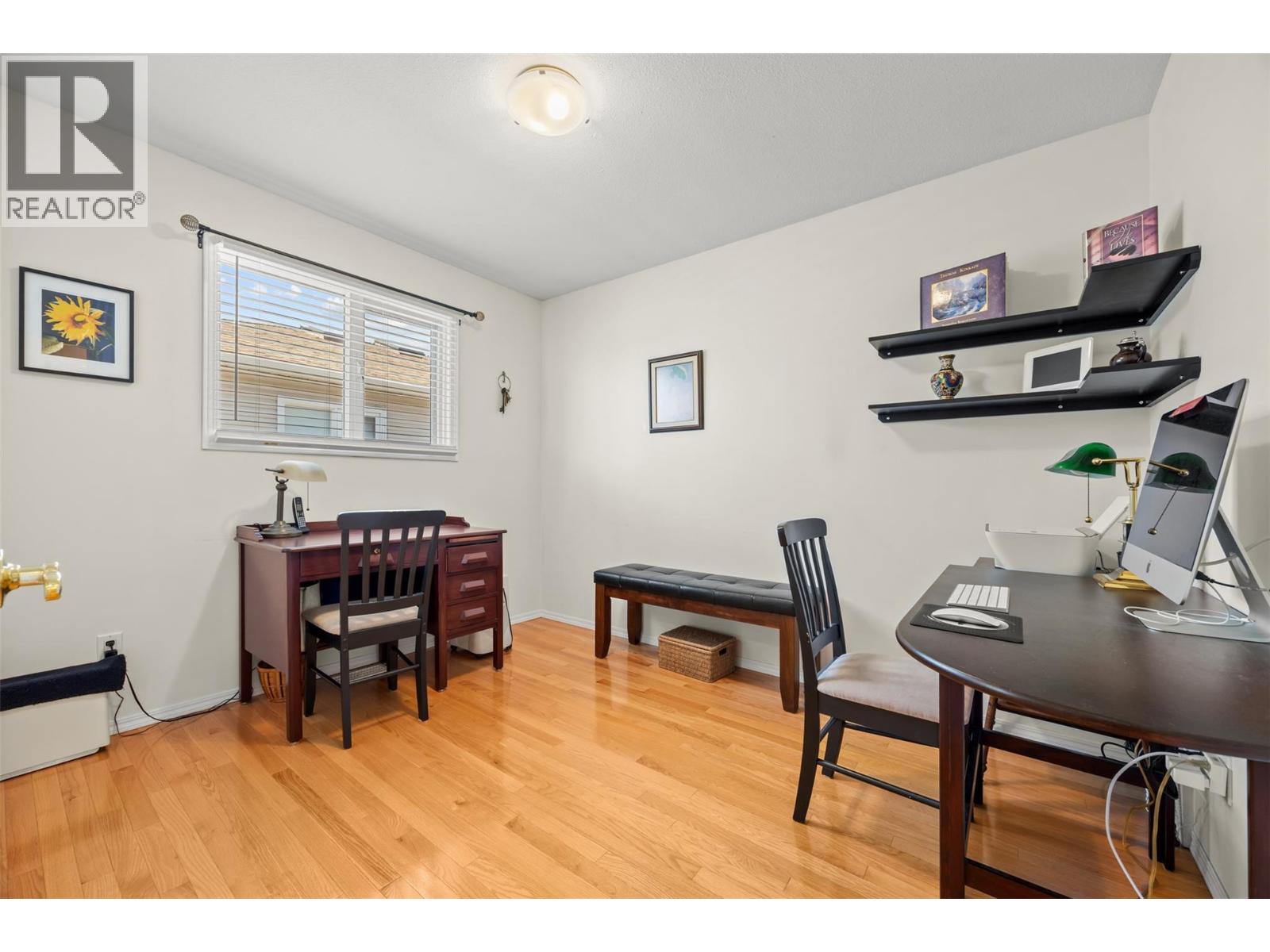 1384 NELSON Place