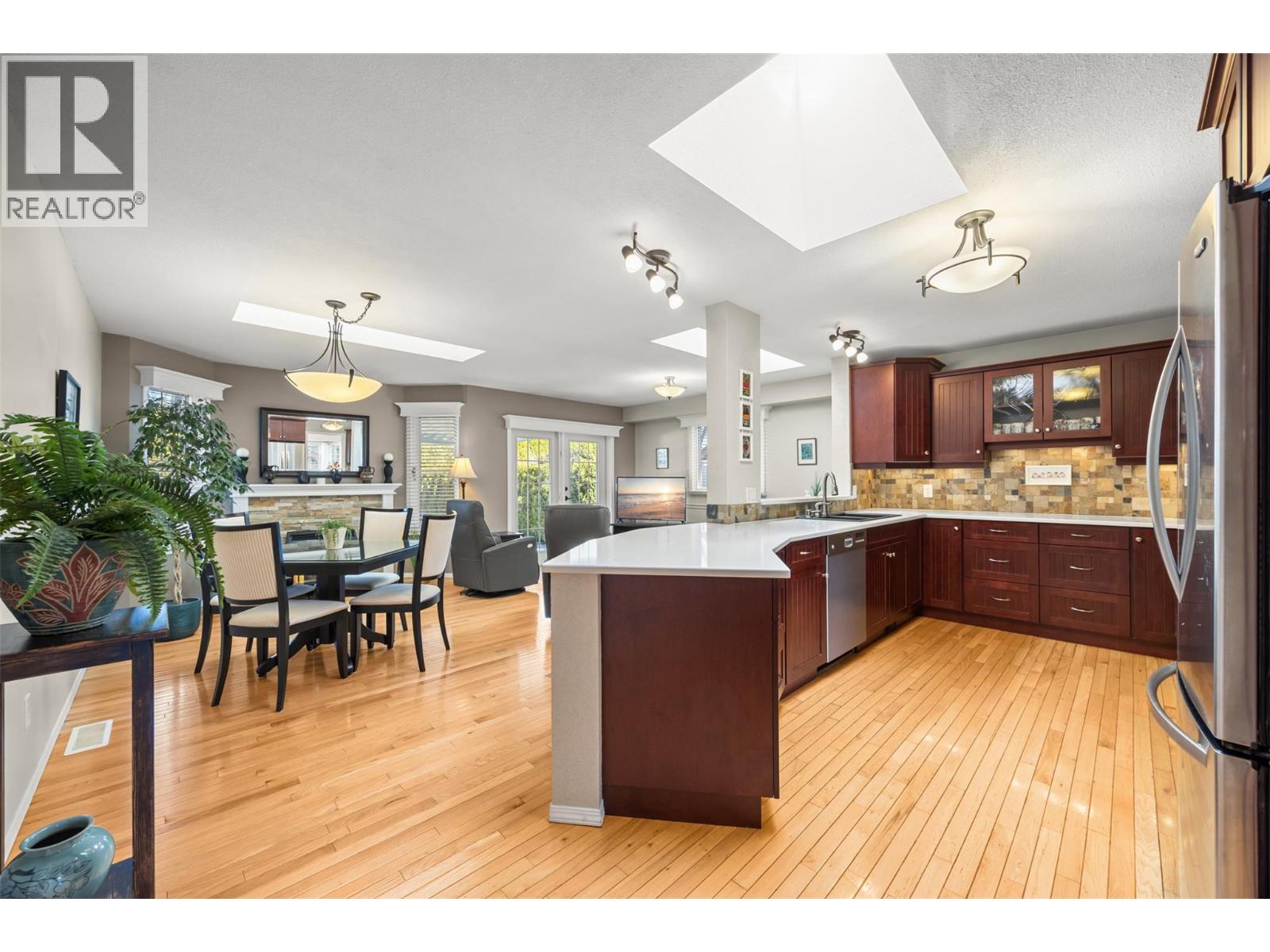 1384 NELSON Place