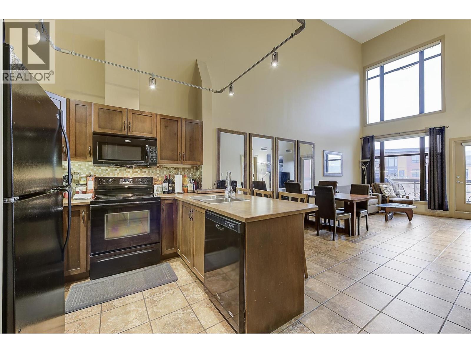 654 Cook Road Unit# 605