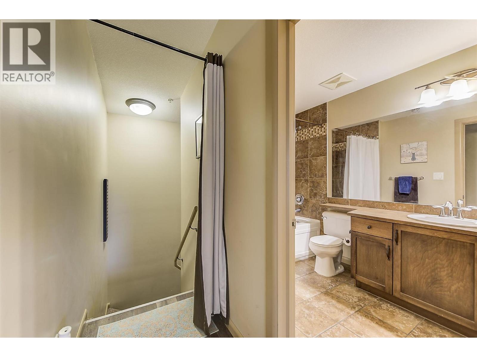 654 Cook Road Unit# 605