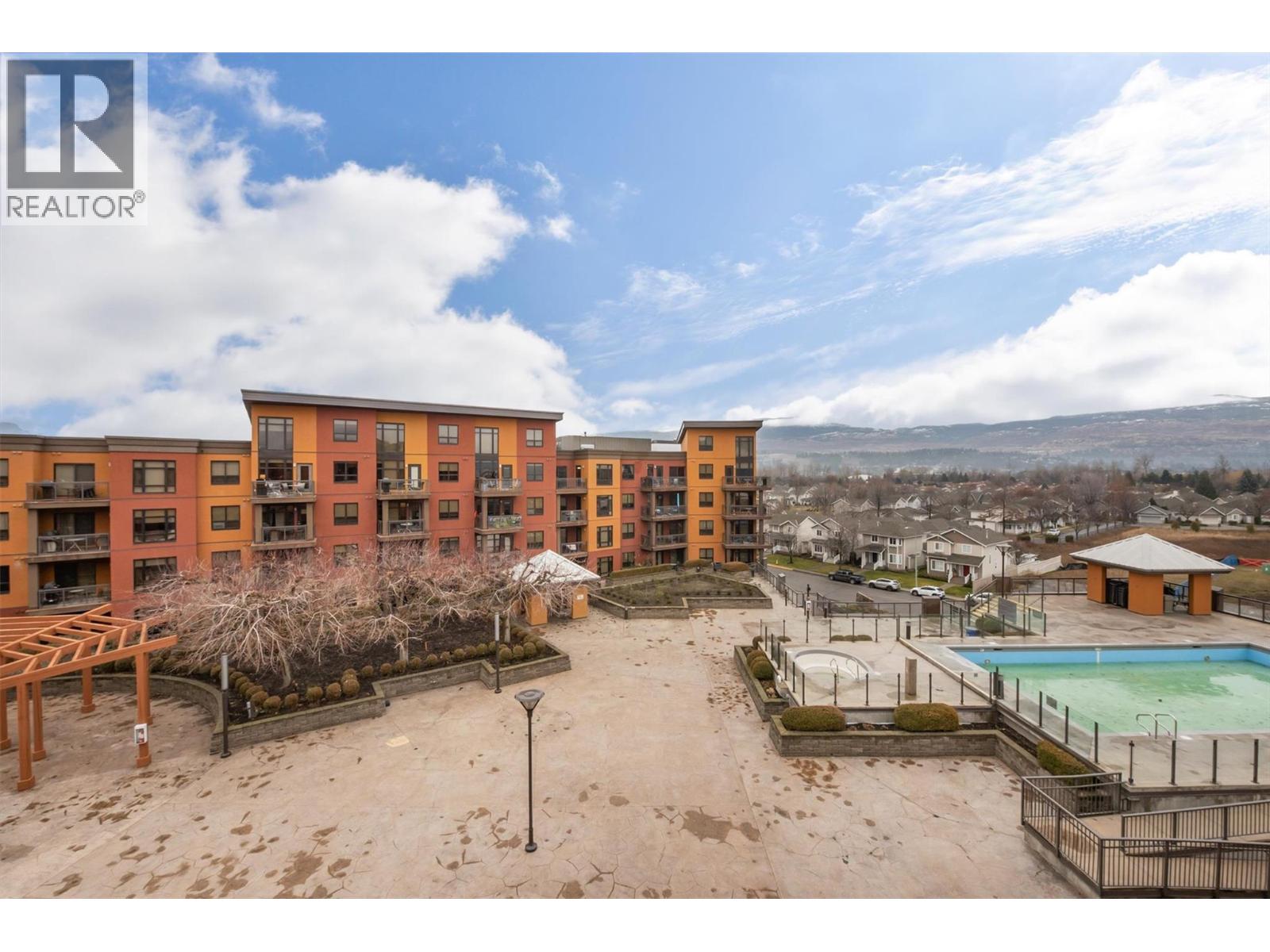 654 Cook Road Unit# 605