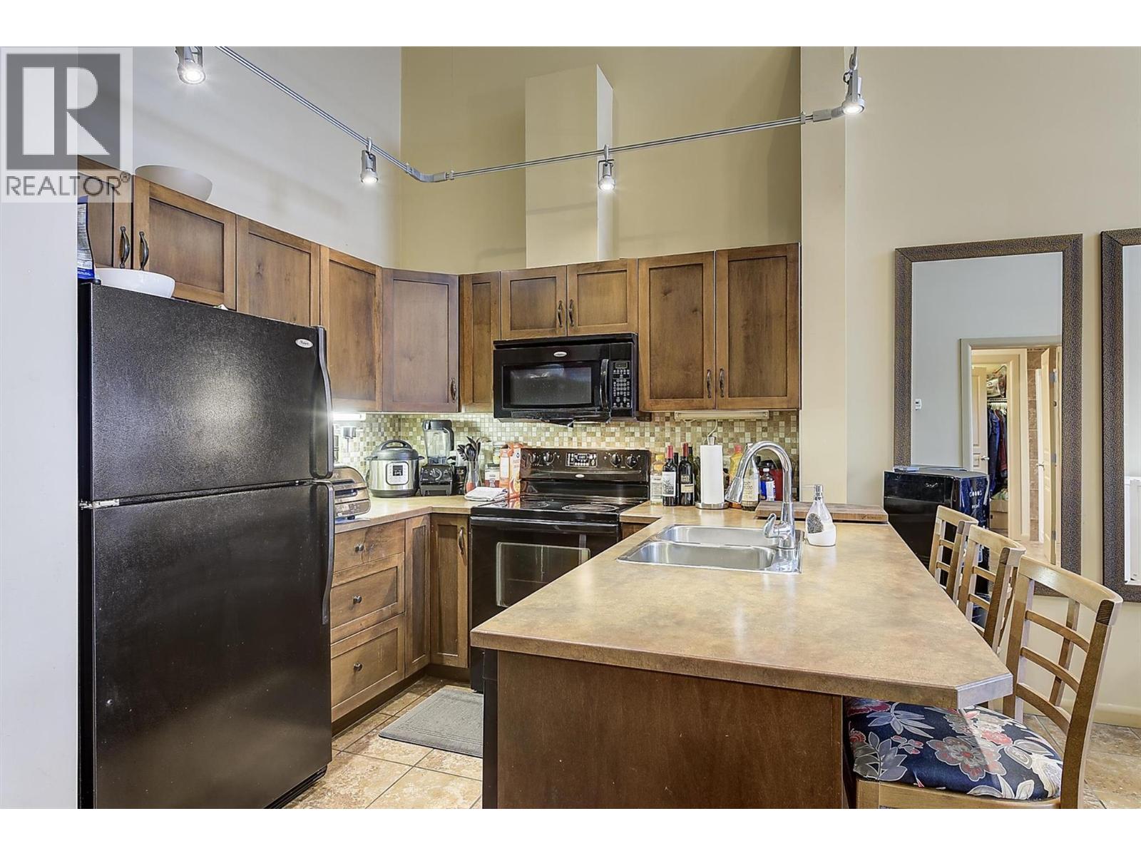 654 Cook Road Unit# 605