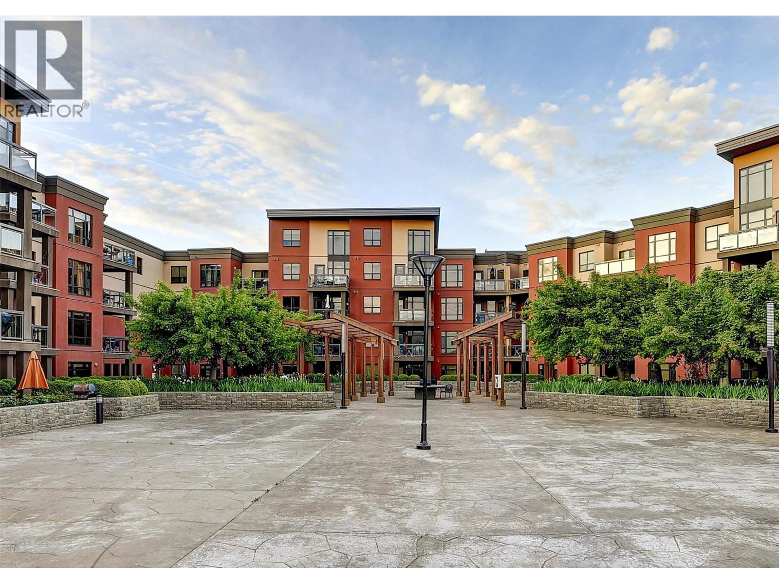 654 Cook Road Unit# 605