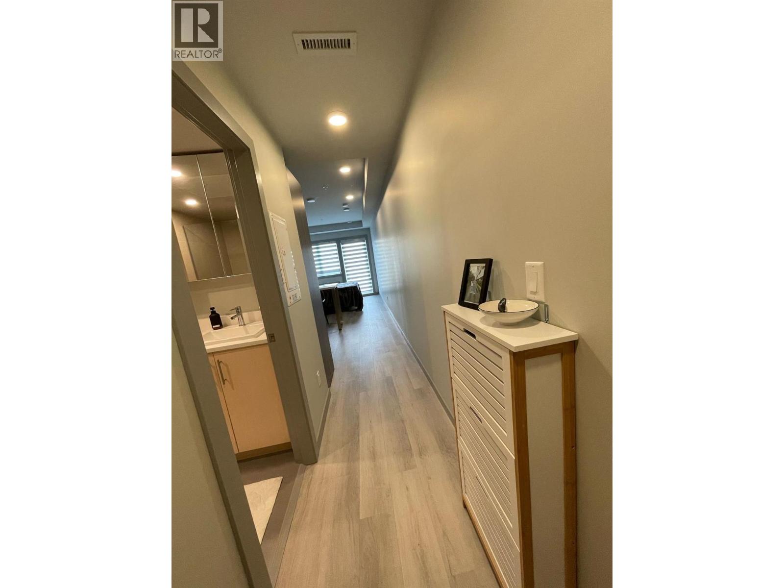 345 DOUGALL Road N Unit# 215