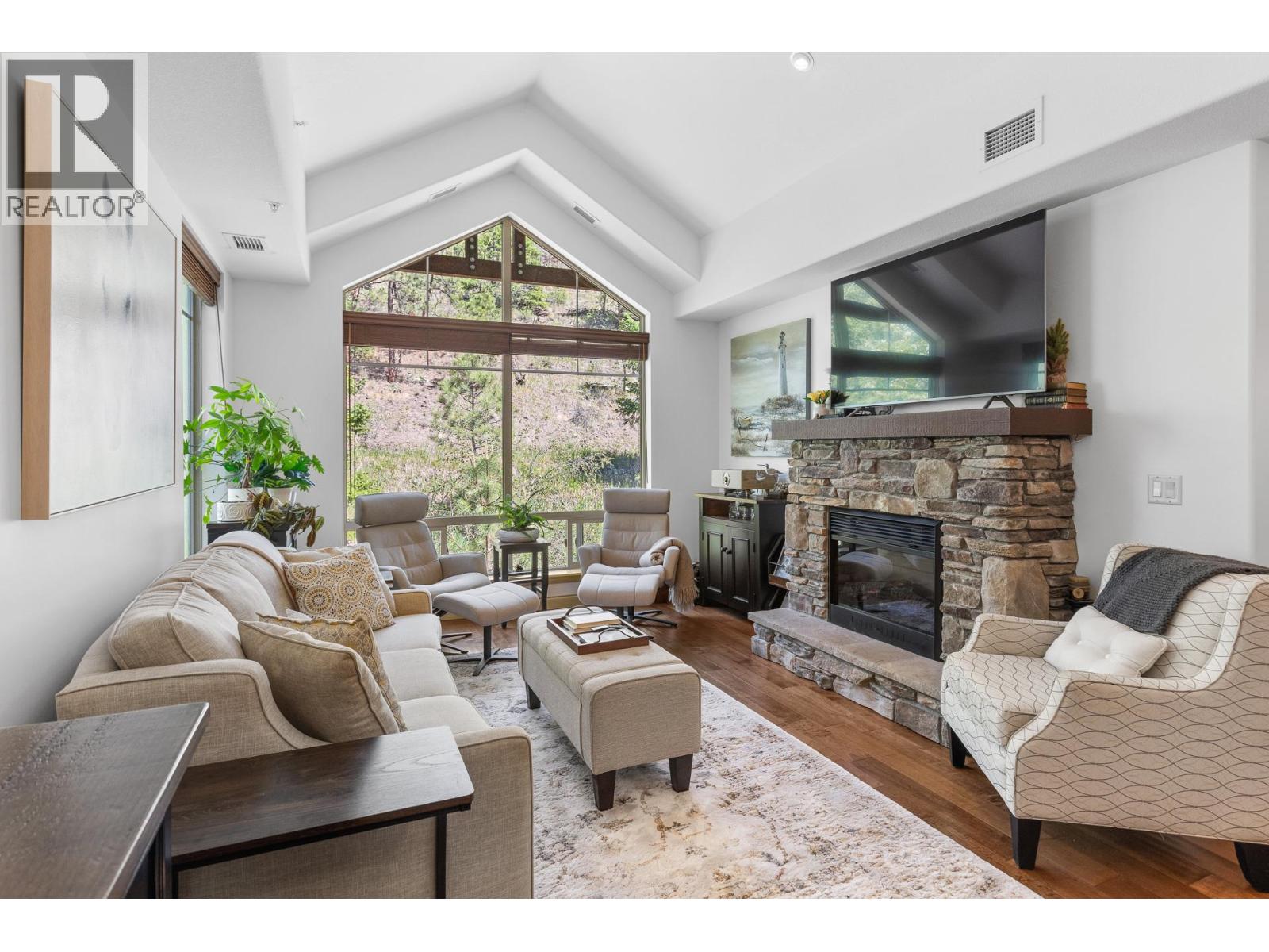 2770 Auburn Road Unit# 308