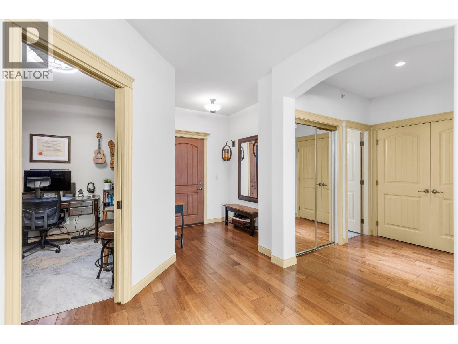 2770 Auburn Road Unit# 308