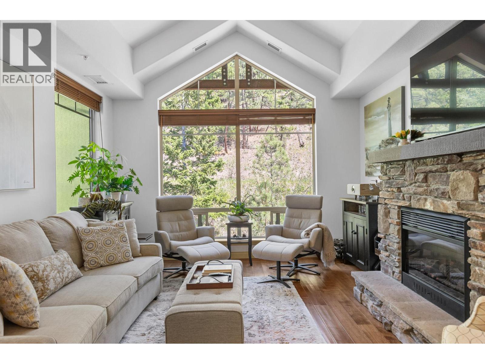 2770 Auburn Road Unit# 308