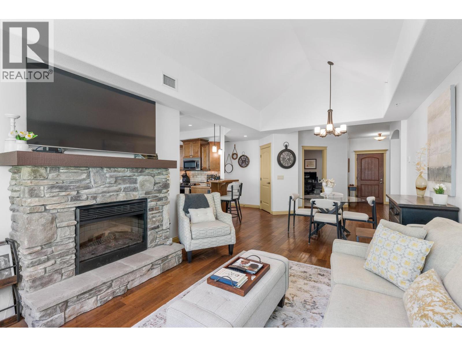 2770 Auburn Road Unit# 308