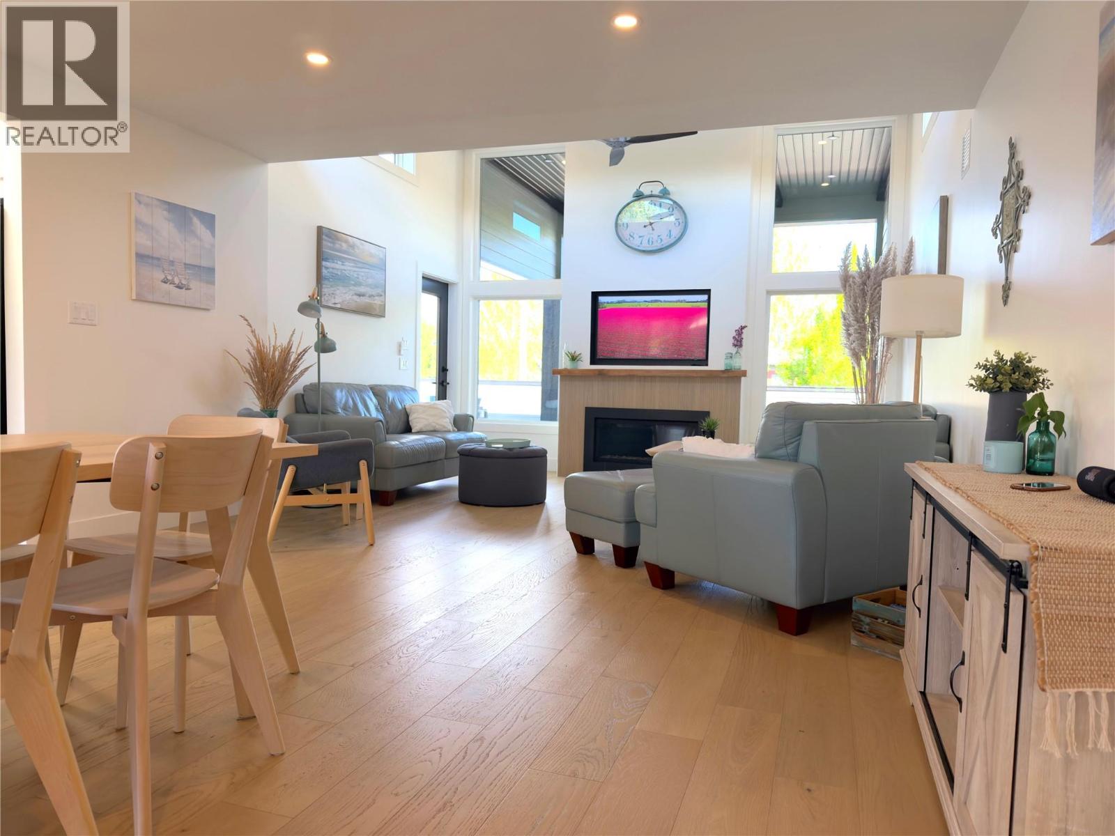 338 Burne Avenue