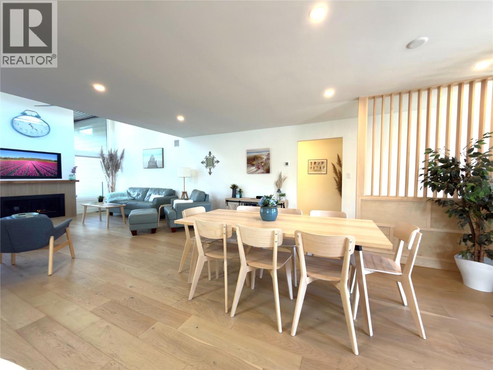 338 Burne Avenue