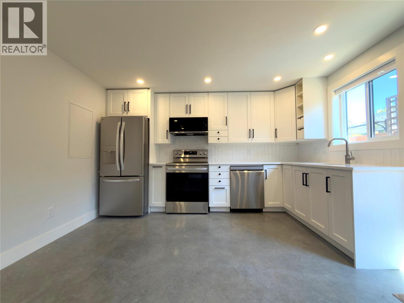 338 Burne Avenue