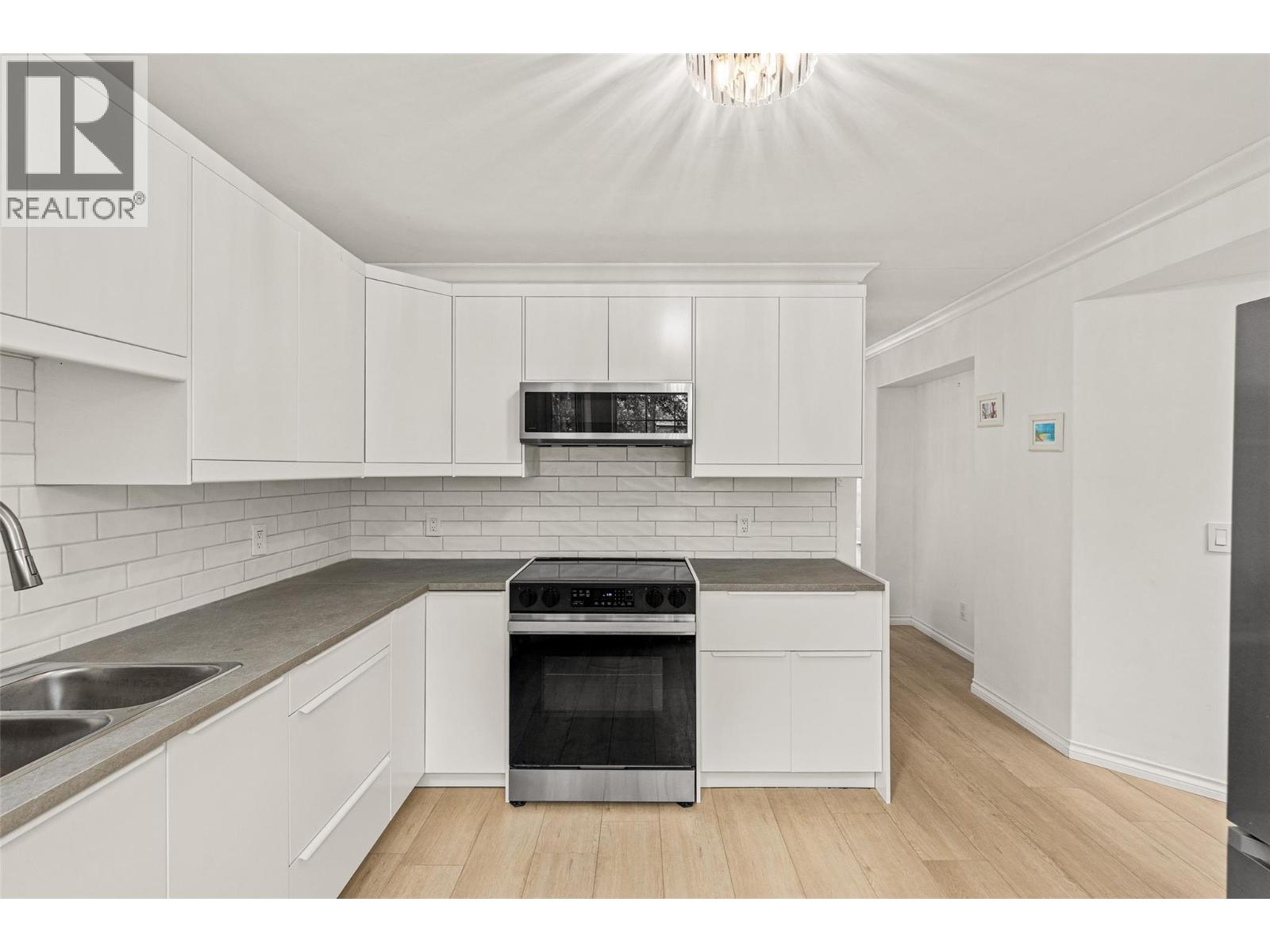 545 Glenmeadows Road Unit# 37