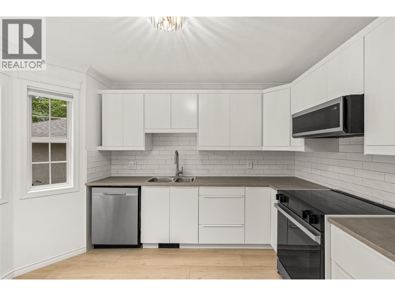 545 Glenmeadows Road Unit# 37