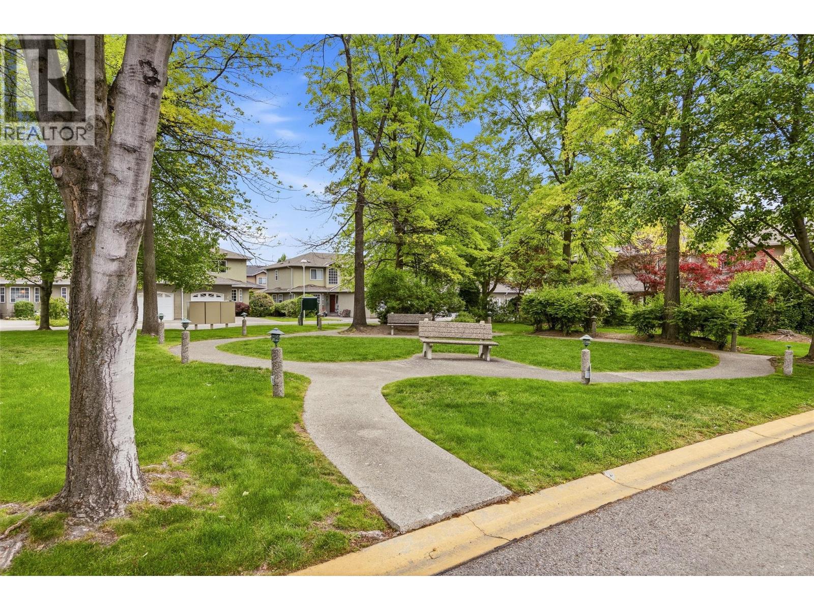 545 Glenmeadows Road Unit# 37