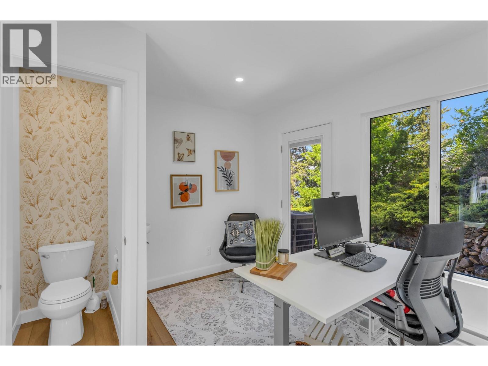 155 Clifton Road N