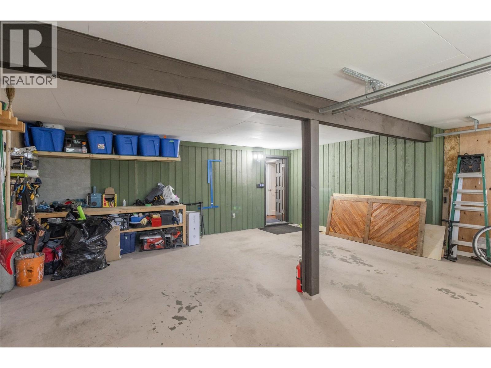 155 Clifton Road N