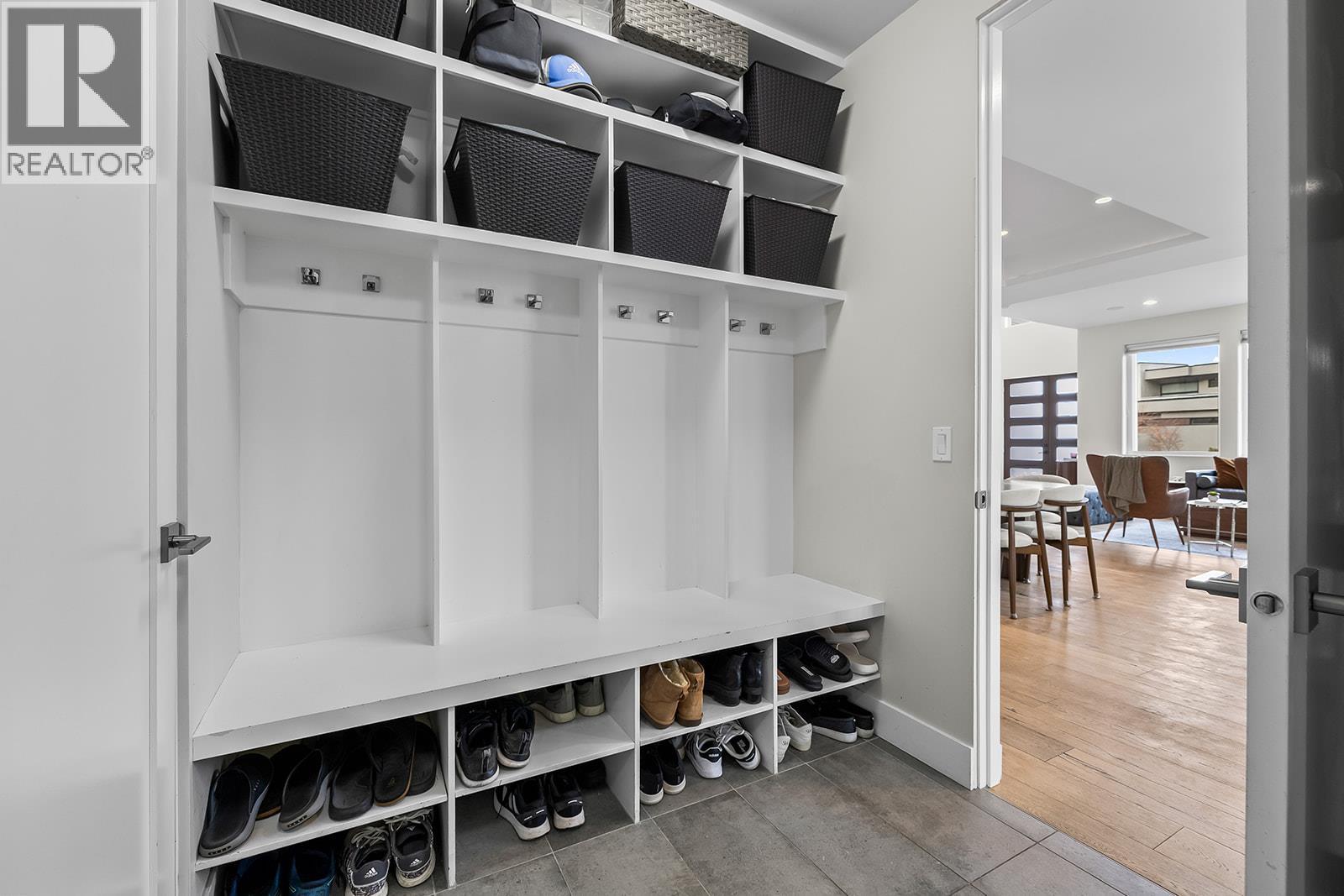 1091 Westpoint Drive