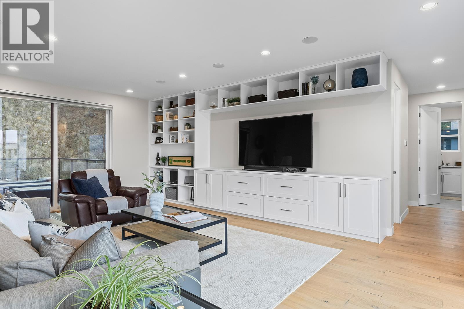 1091 Westpoint Drive