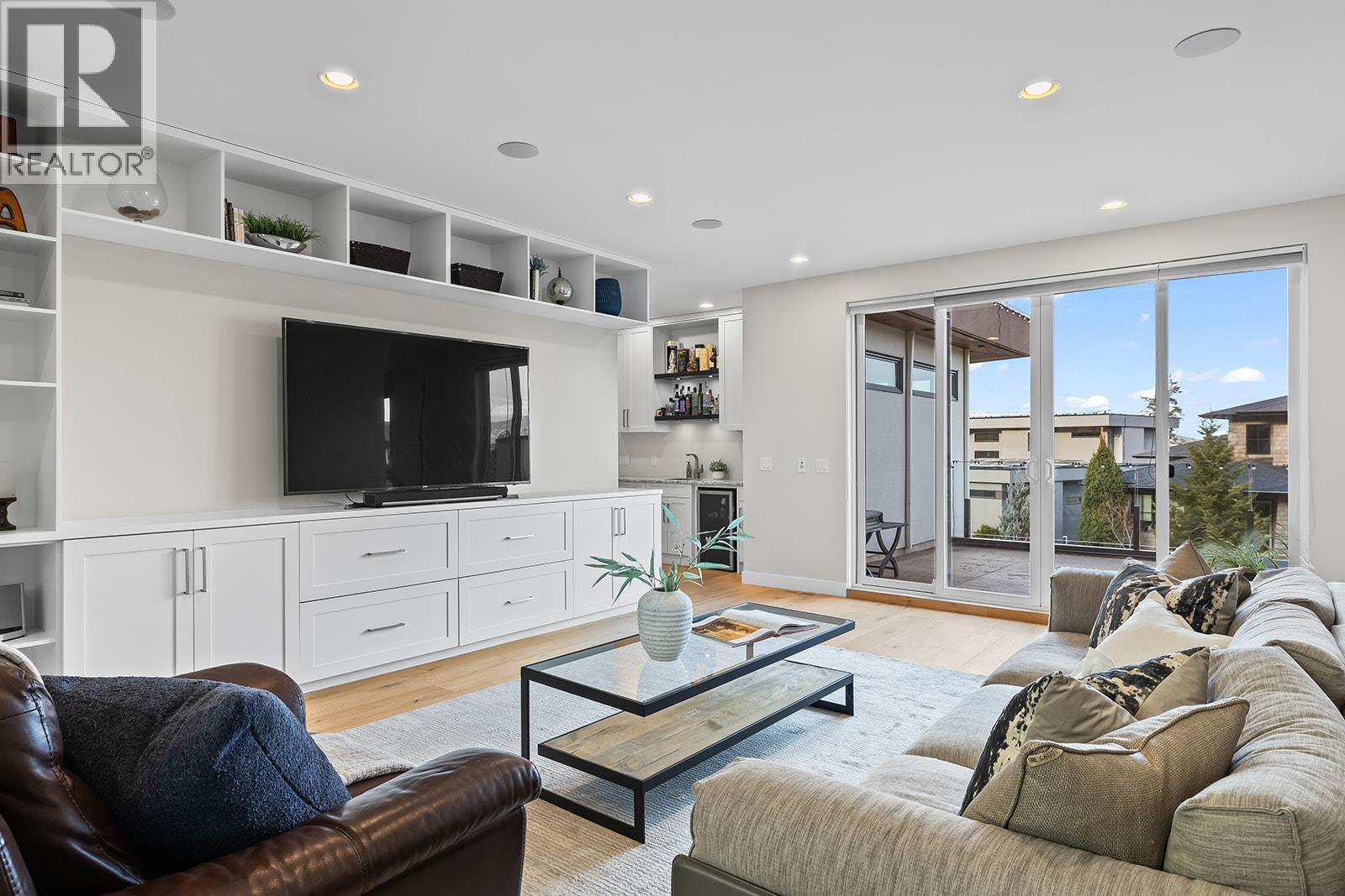 1091 Westpoint Drive
