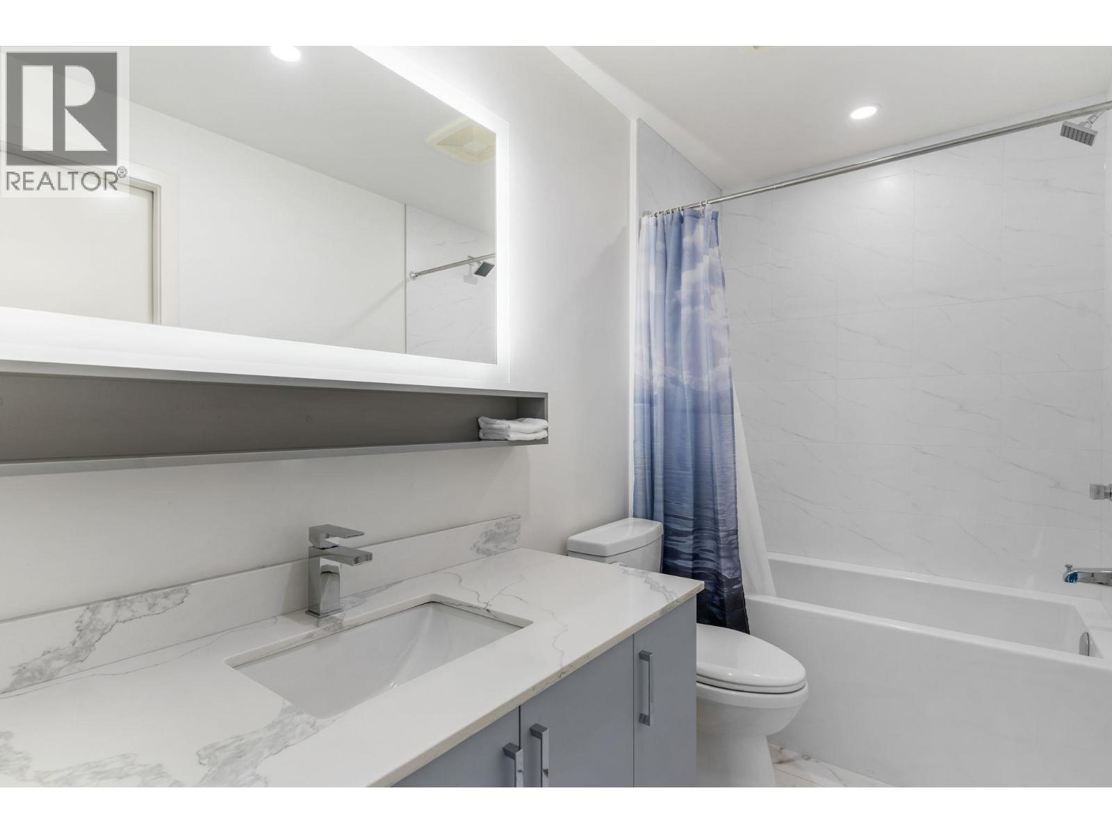 880 Saucier Avenue Unit# 207