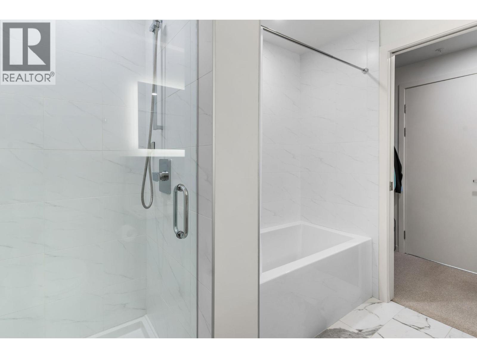 880 Saucier Avenue Unit# 207