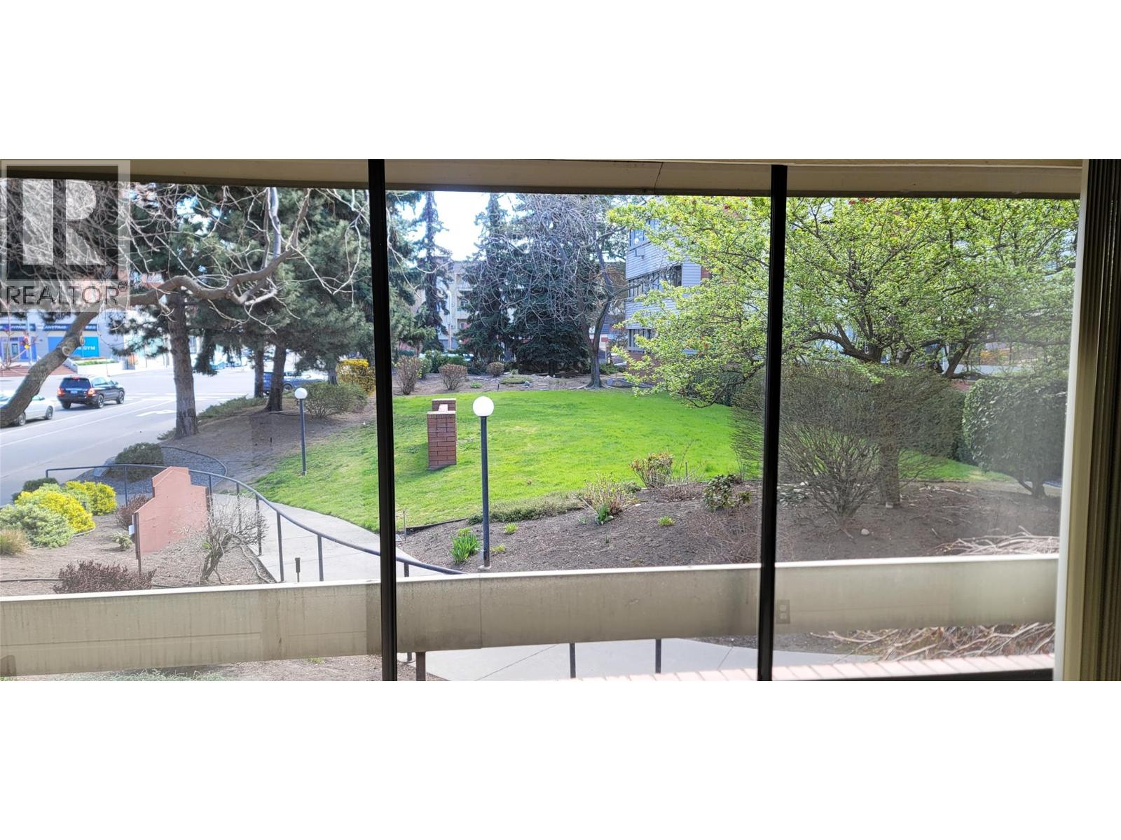 1075 Bernard Avenue Unit# 114