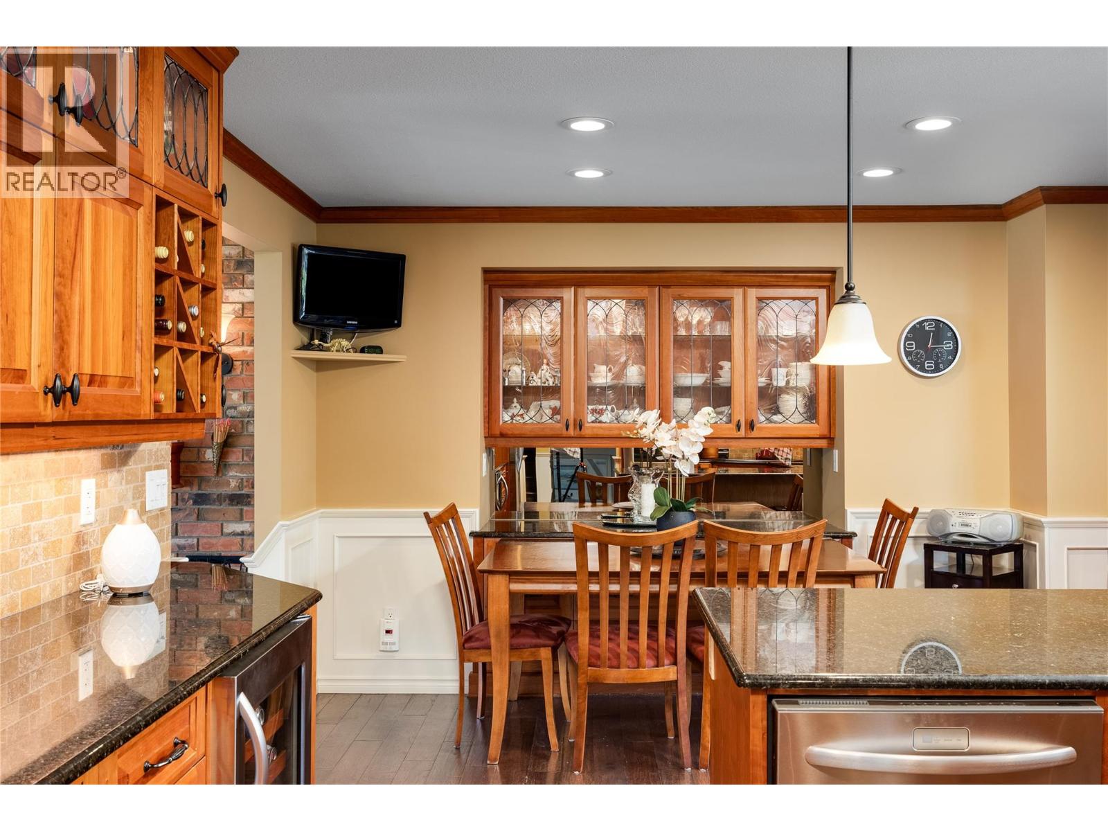 1350 Green Bay Road