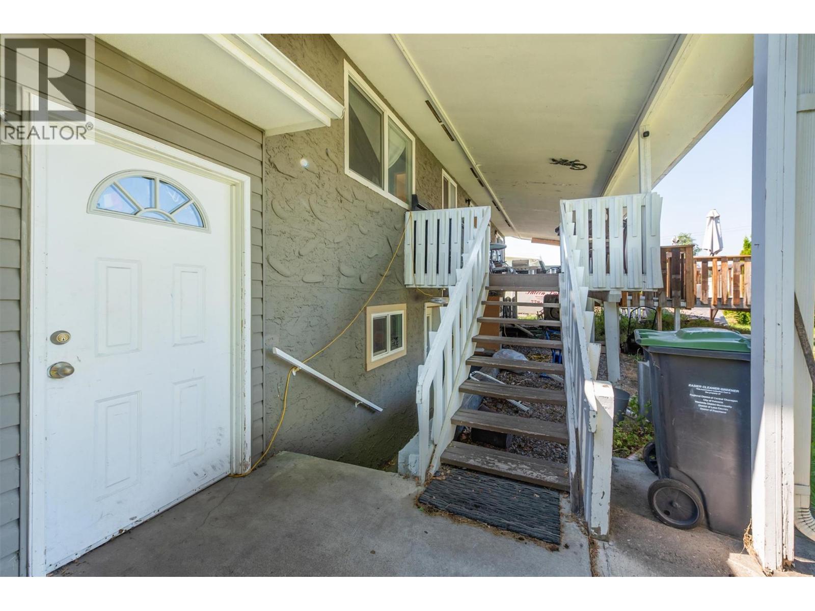 280 HOLBROOK Road W