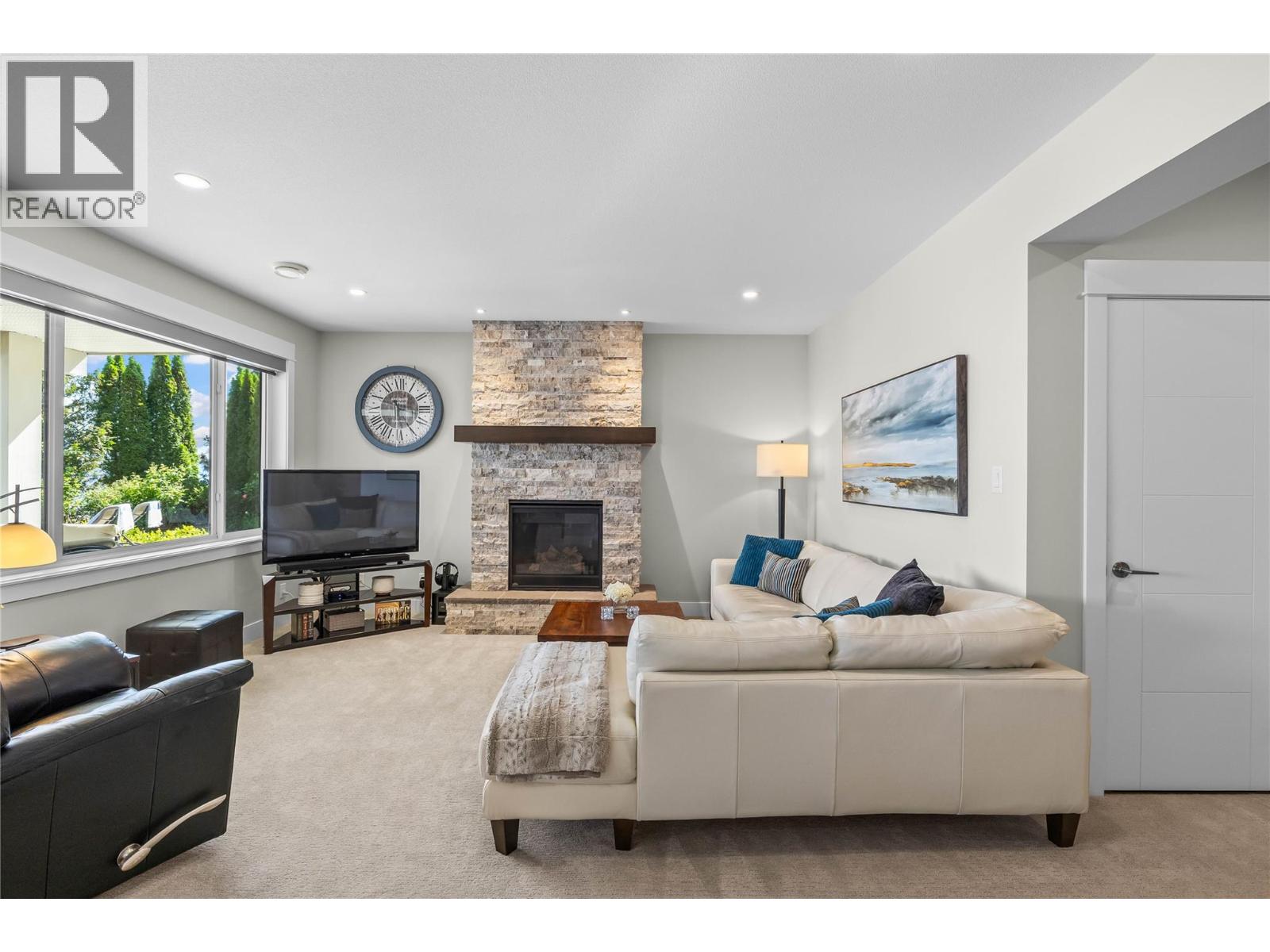 3136 SAGEVIEW Road