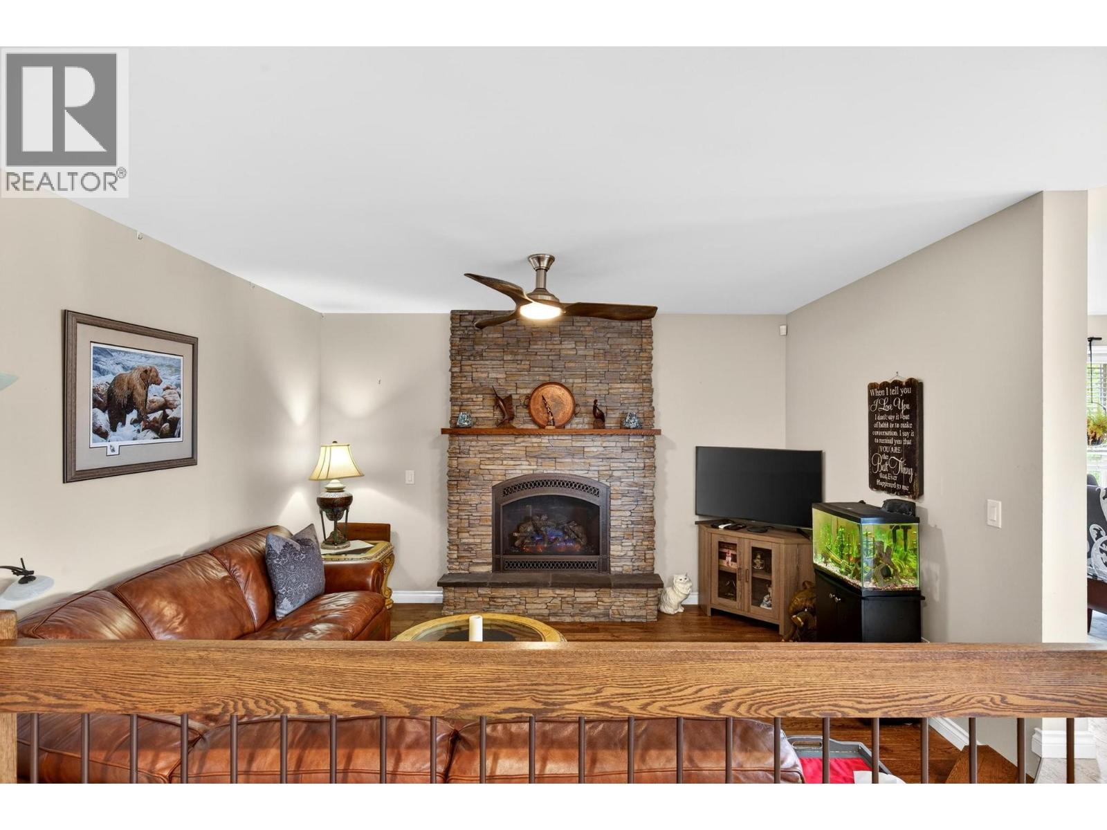 1544 Woodridge Road